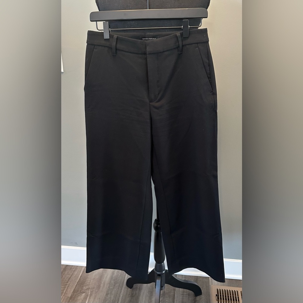 Banana Republic wide leg crop pants